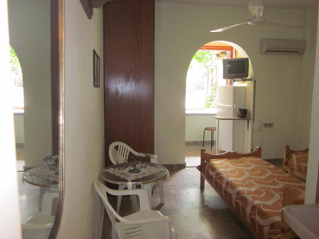 Tina Rooms Gialtra Rom bilde