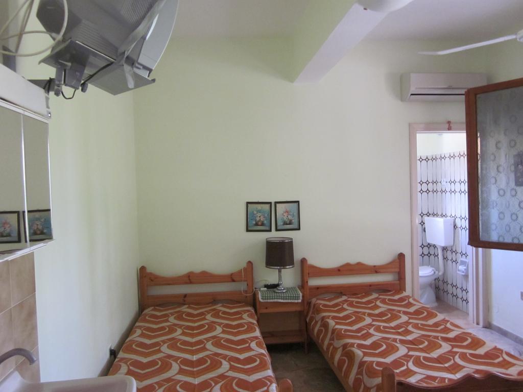 Tina Rooms Gialtra Rom bilde