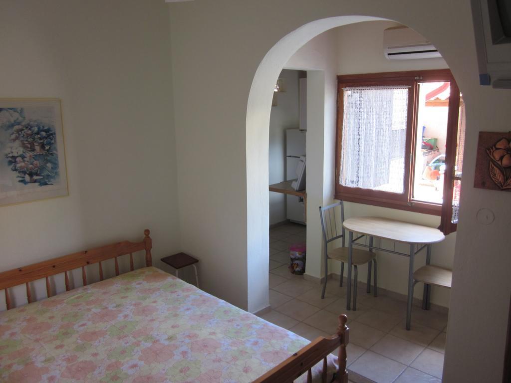 Tina Rooms Gialtra Rom bilde